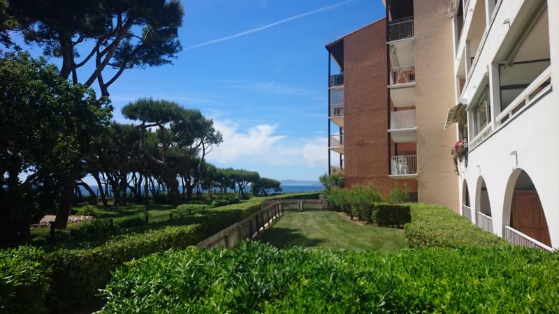 image title Vente en nue propriété – Six Four les Plages